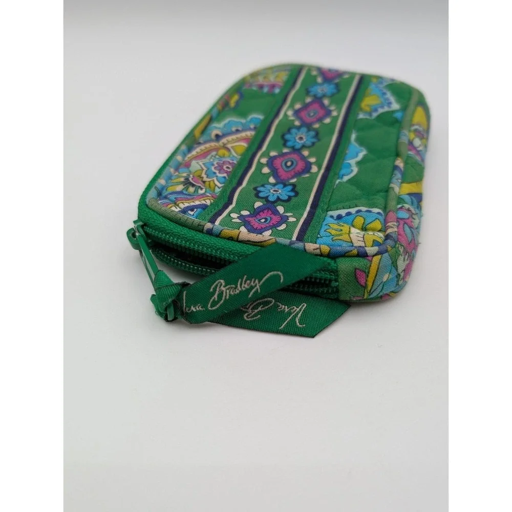 Vera Bradley EmerWristlet Wallet Handbag Green Floral‎ Design